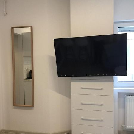 Sweet Guest Apartment Бухарест Экстерьер фото